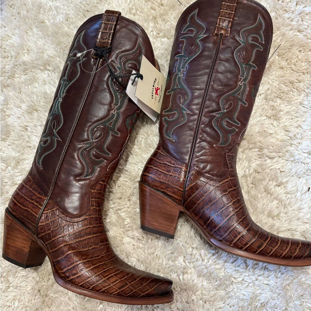 Leather cowgirl boots